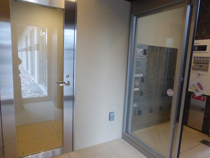 15/18 エントランス