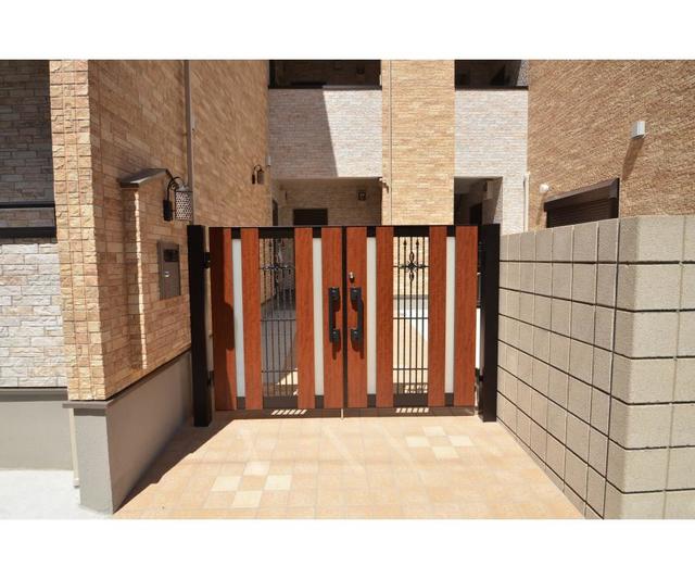 3/7 エントランス