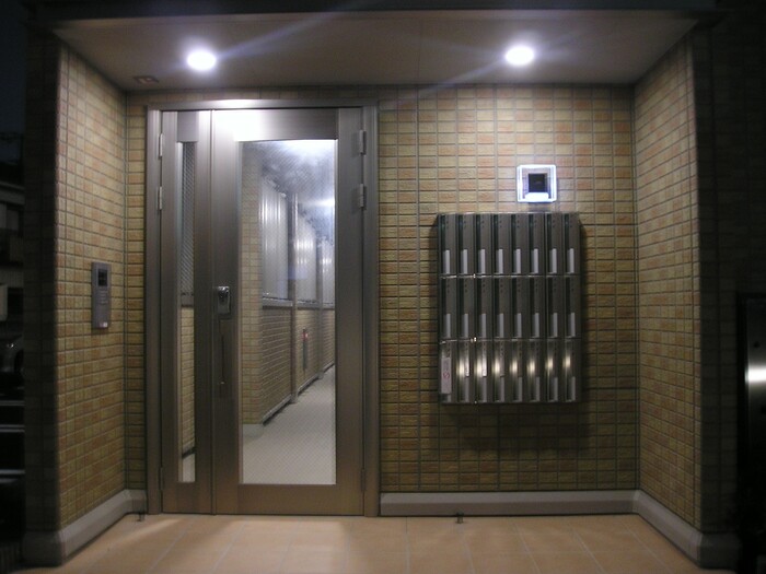 2/3 エントランス