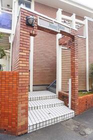 15/22 エントランス