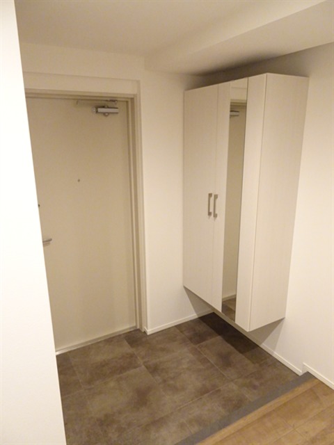 19/29 玄関