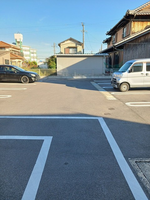 14/20 駐車場