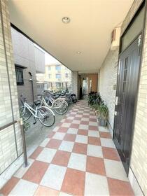 3/4 エントランス