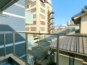 13/16 バルコニー