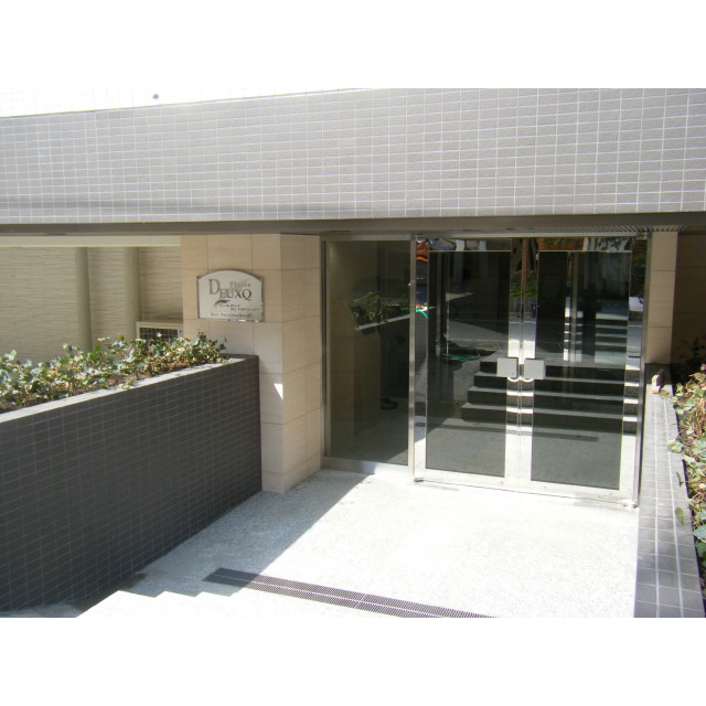 14/14 エントランス