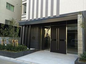 13/13 エントランス