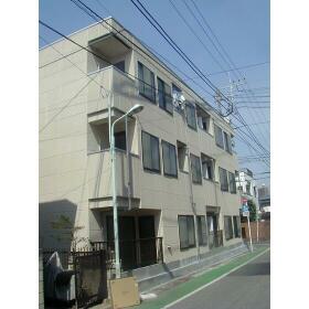 19/30 エントランス