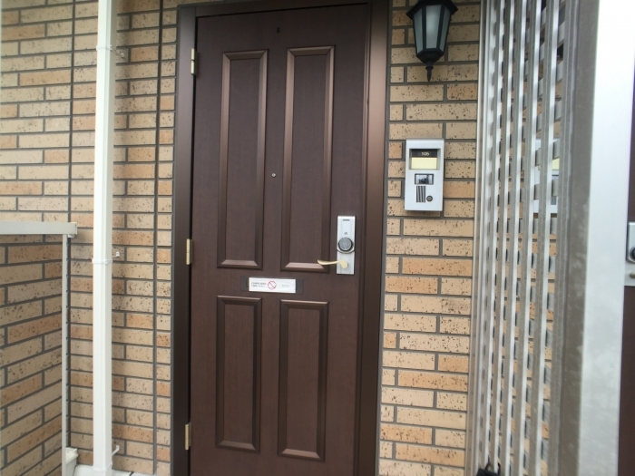 17/25 エントランス