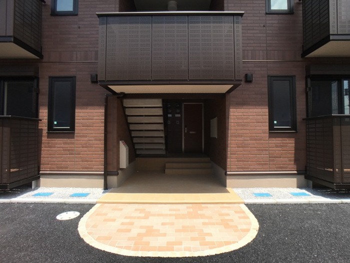 19/21 エントランス