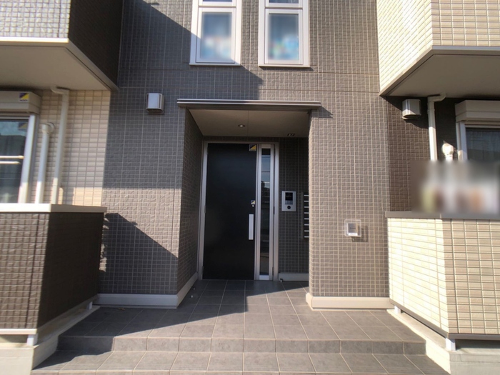 19/30 エントランス