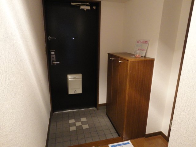 13/30 玄関