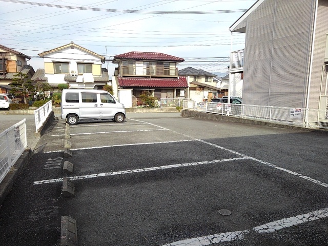 14/20 駐車場