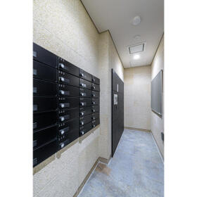 15/16 エントランス