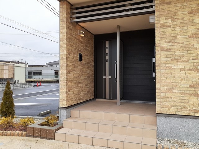 14/20 エントランス