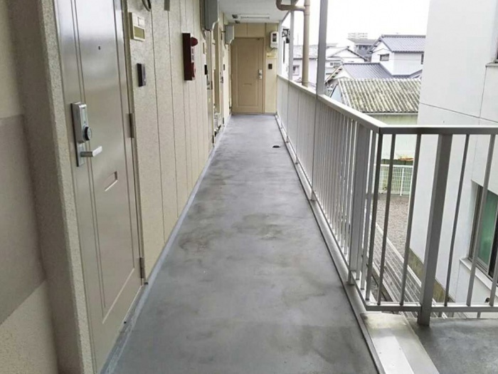 17/24 エントランス