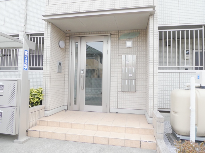 19/20 エントランス