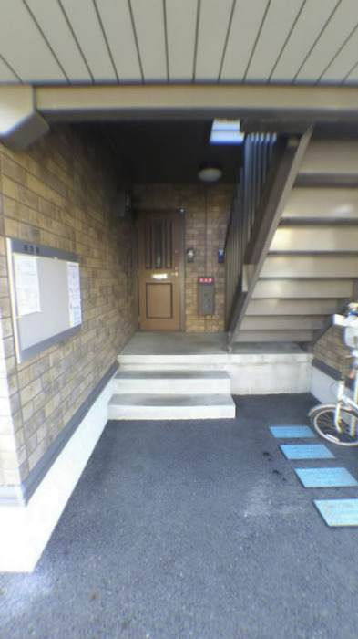 2/3 エントランス