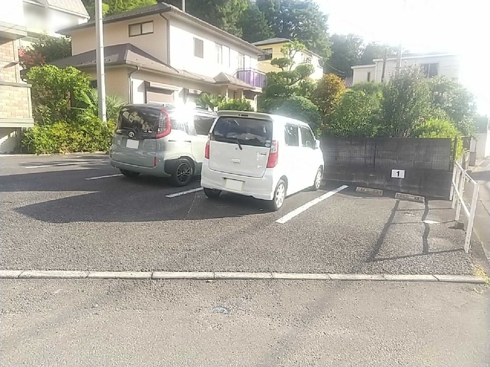 20/30 駐車場