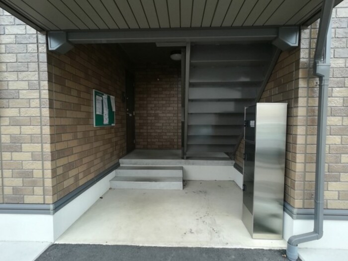 14/22 エントランス