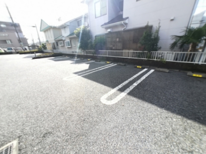20/20 駐車場