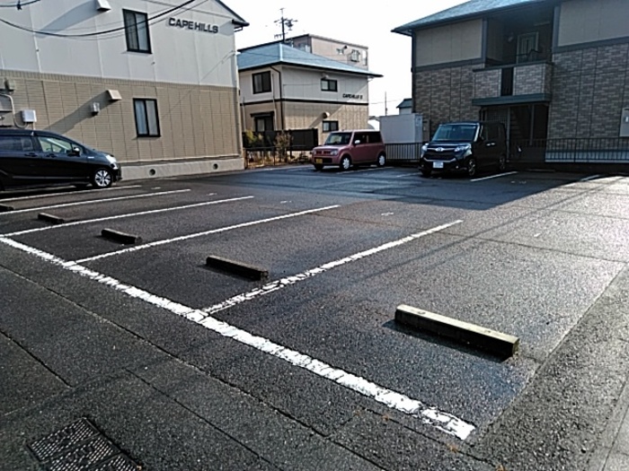 2/2 駐車場