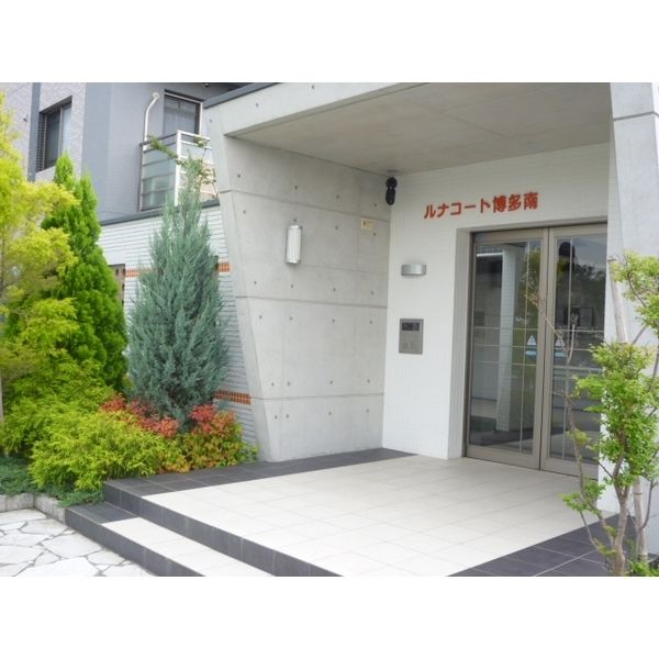 3/4 エントランス