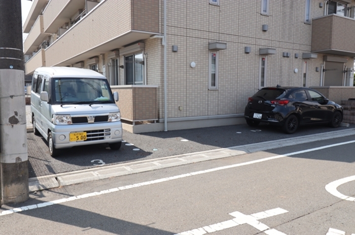 19/20 駐車場