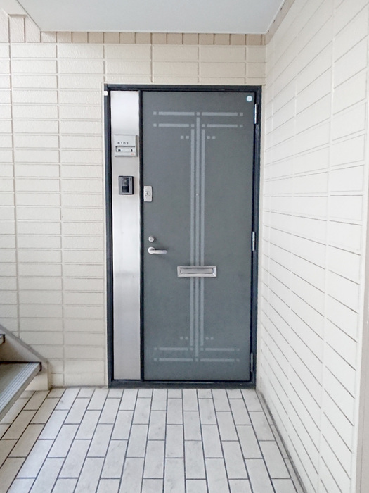 17/21 エントランス