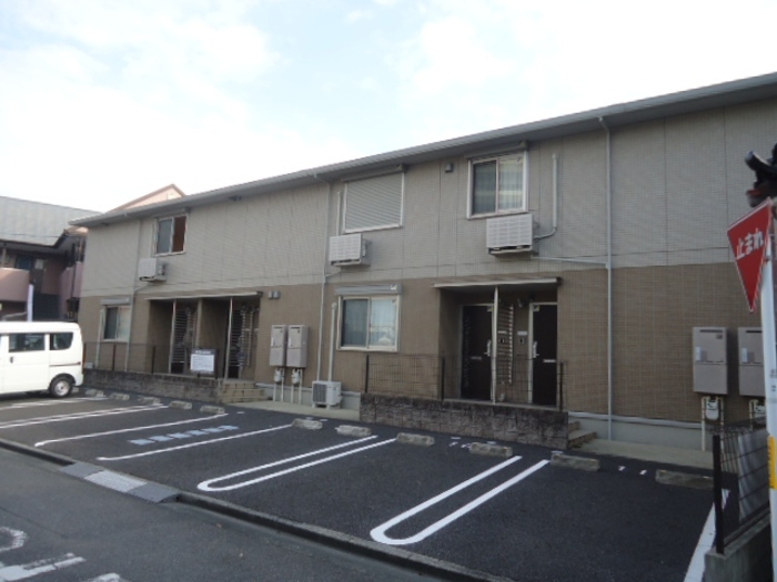 16/16 駐車場