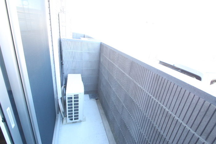 13/19 バルコニー