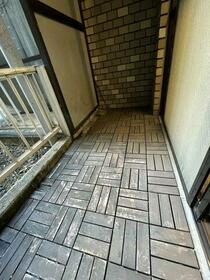 13/19 バルコニー