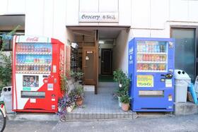 16/18 エントランス