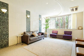 14/14 エントランス