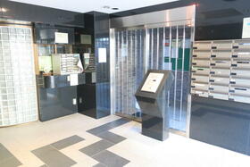 8/8 エントランス