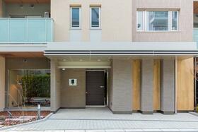 14/16 エントランス