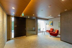 15/16 エントランス