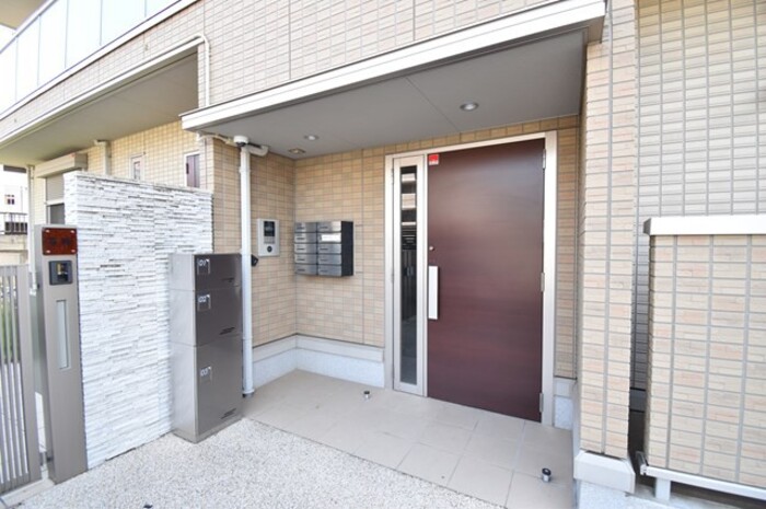 18/20 エントランス