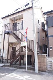 16/23 エントランス