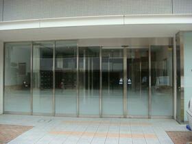 14/14 エントランス