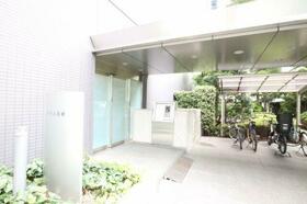 15/25 エントランス