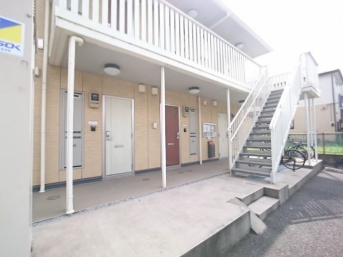 17/19 エントランス