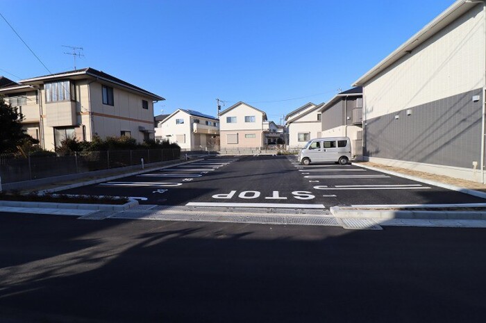 2/3 駐車場