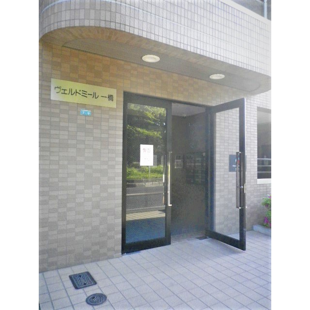 13/17 エントランス