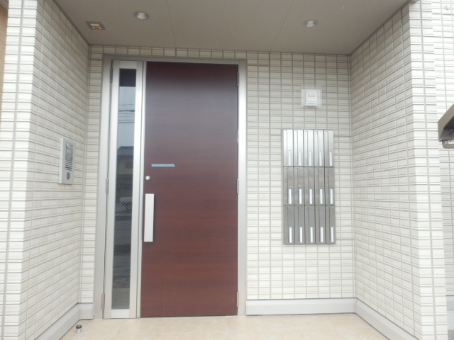 2/4 エントランス