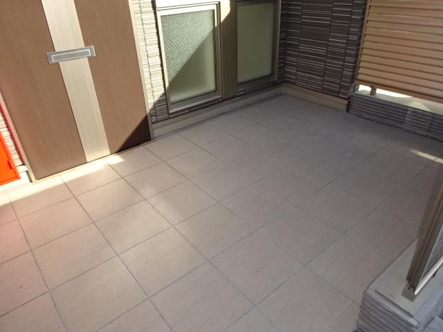 19/28 バルコニー