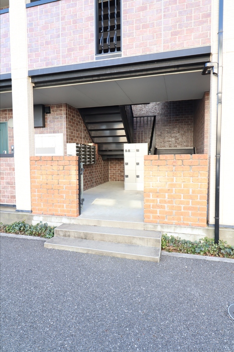 17/28 エントランス