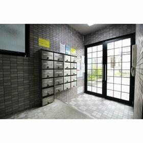 16/16 エントランス