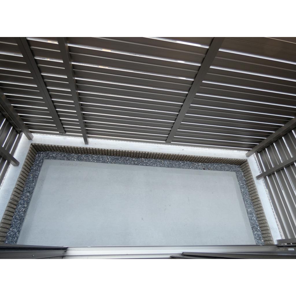 13/18 バルコニー