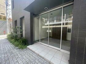 15/16 エントランス