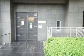 14/14 エントランス